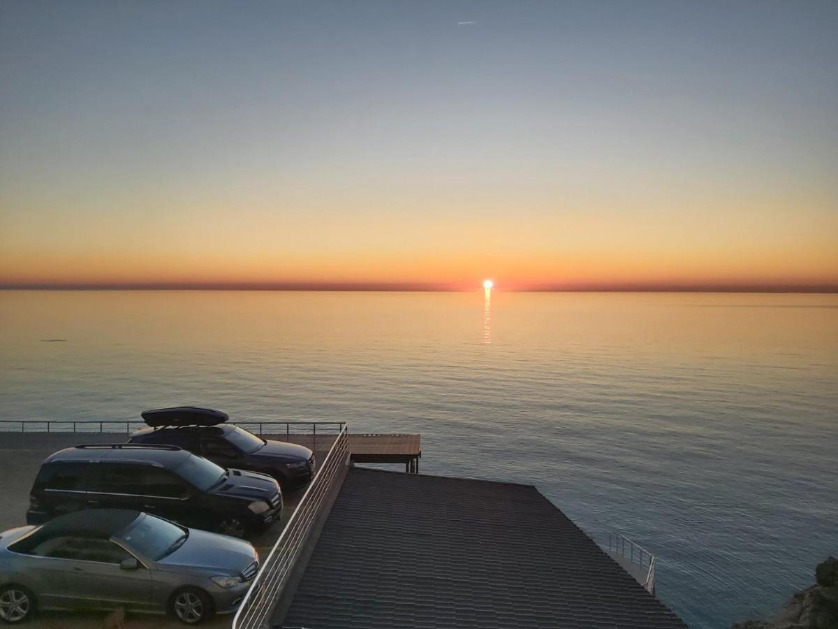 Paradise Beachfront View 1 Bar Εξωτερικό φωτογραφία