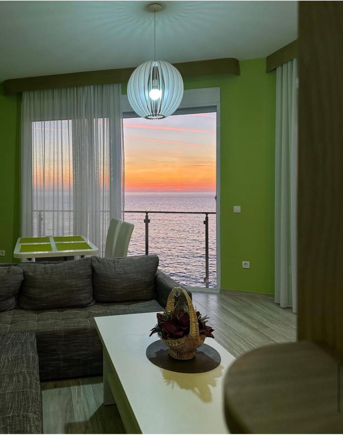 Paradise Beachfront View 1 Bar Εξωτερικό φωτογραφία